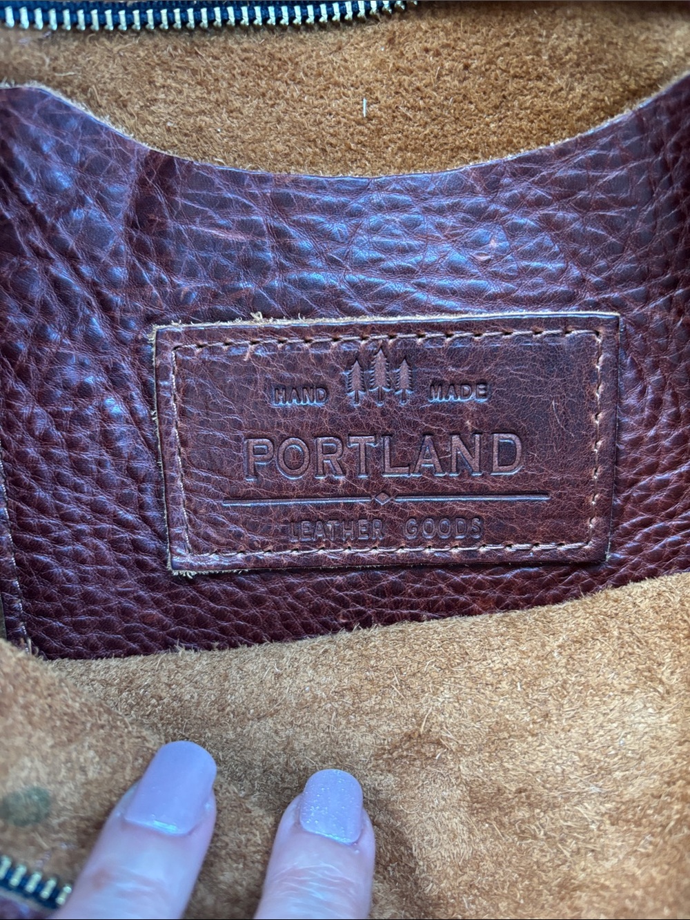 Portland Leather Chestnut Brown Pebbled Leather Tote with Crossbody Strap - Picture 2 of 5
